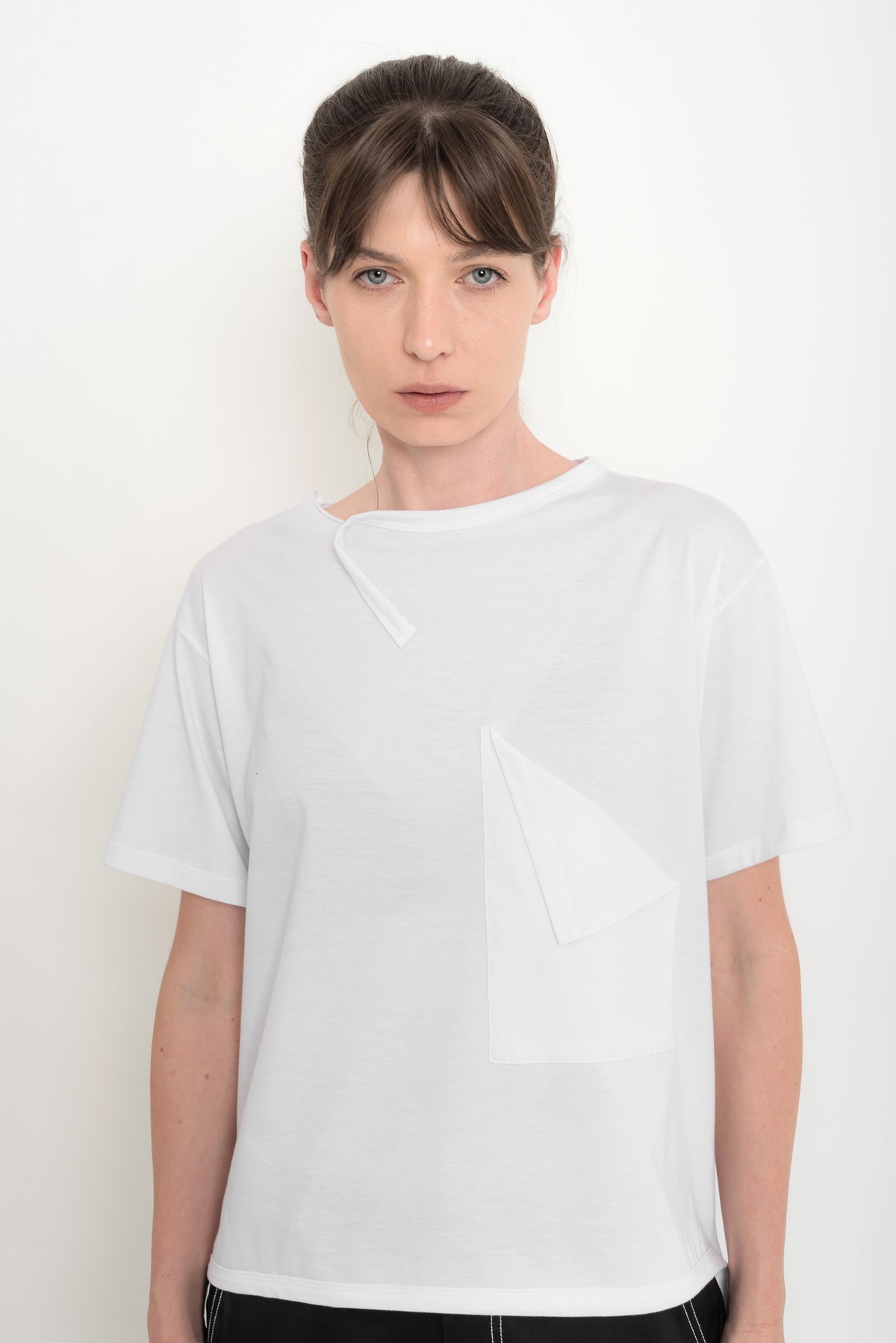 camiseta desconstruída em algodão pima | deconstructed pima cotton t-shirt
