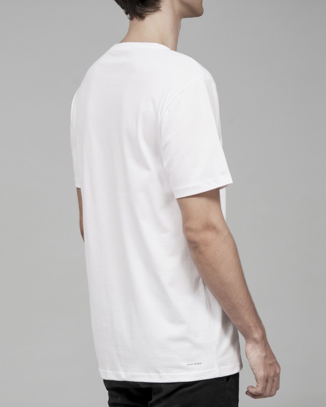 Foto do produto Camiseta Bolso Branca